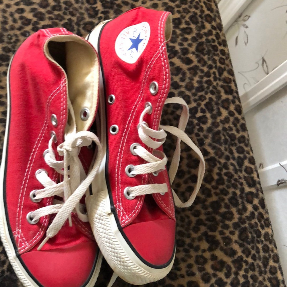 Converse - Picture 2 of 5